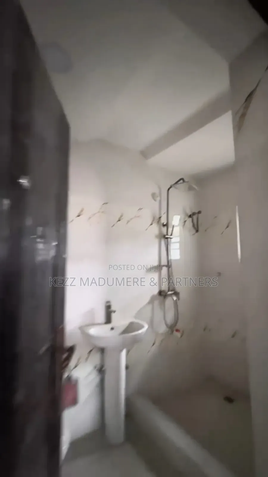 4bdrm Bungalow in Shell Cooperative, Port-Harcourt for rent