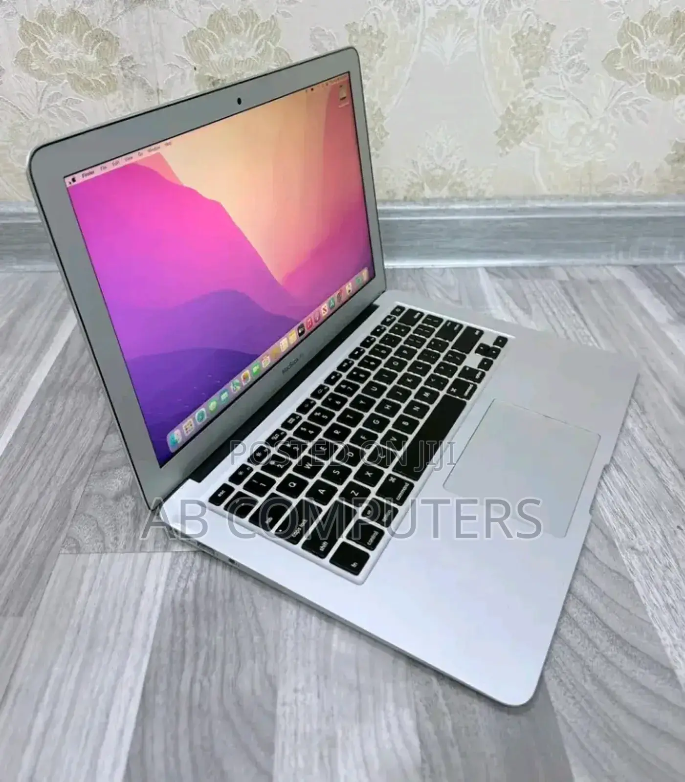 Laptop Apple MacBook Air 2015 4GB Intel Core i5 SSHD (Hybrid) 128GB