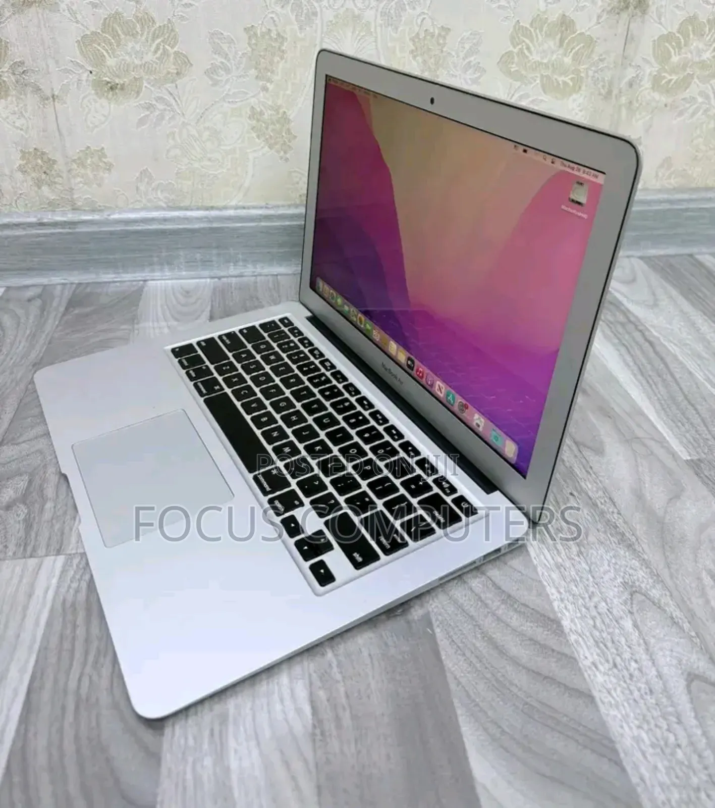 Laptop Apple MacBook Air 2015 4GB Intel Core I5 SSHD (Hybrid) 128GB