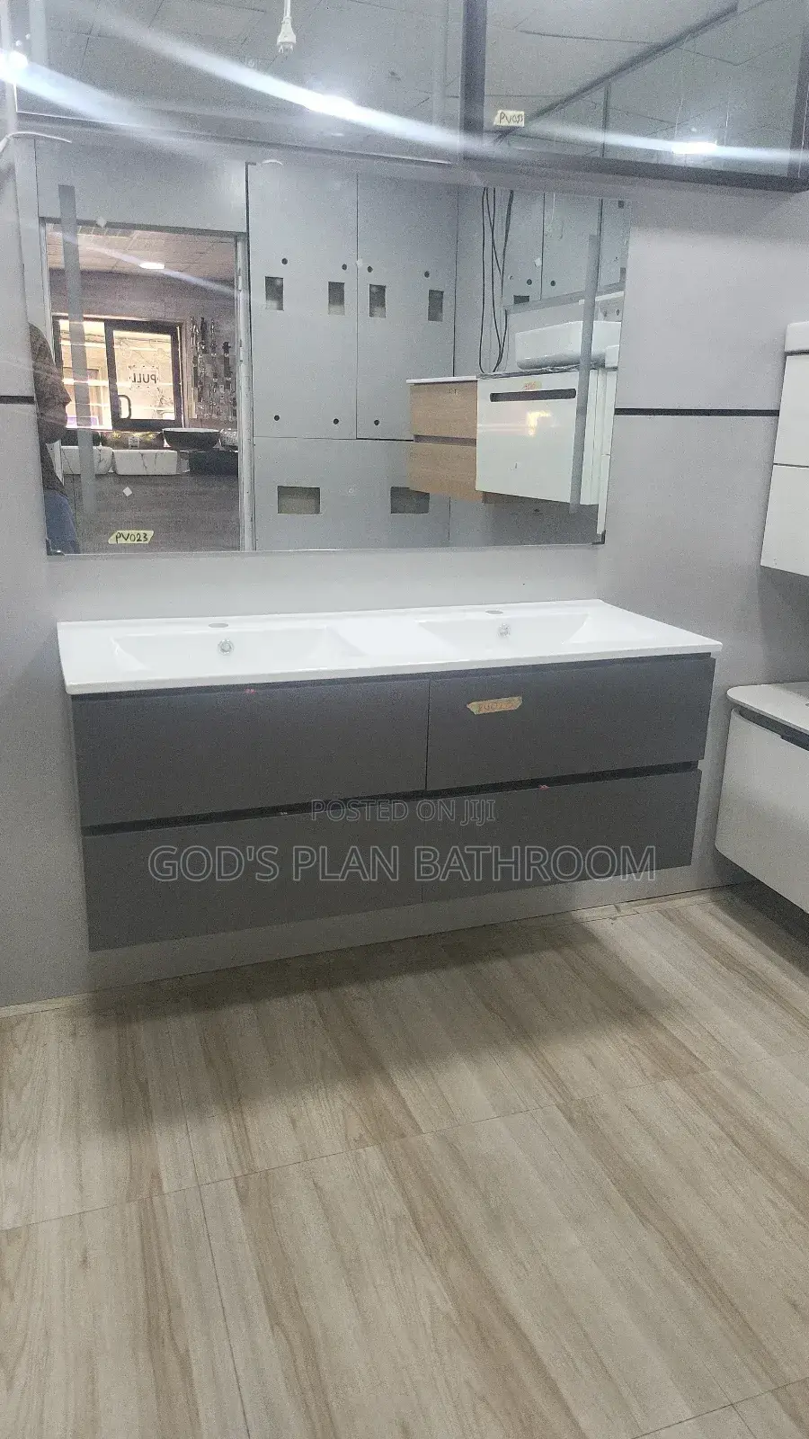 High Quality Double Cabinet With Mirror