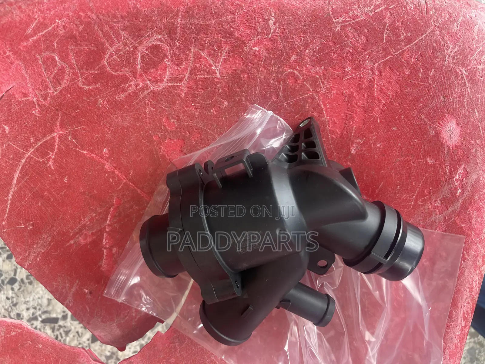 Jaguar Xf/Xj Thermostat Housing 2010-2015