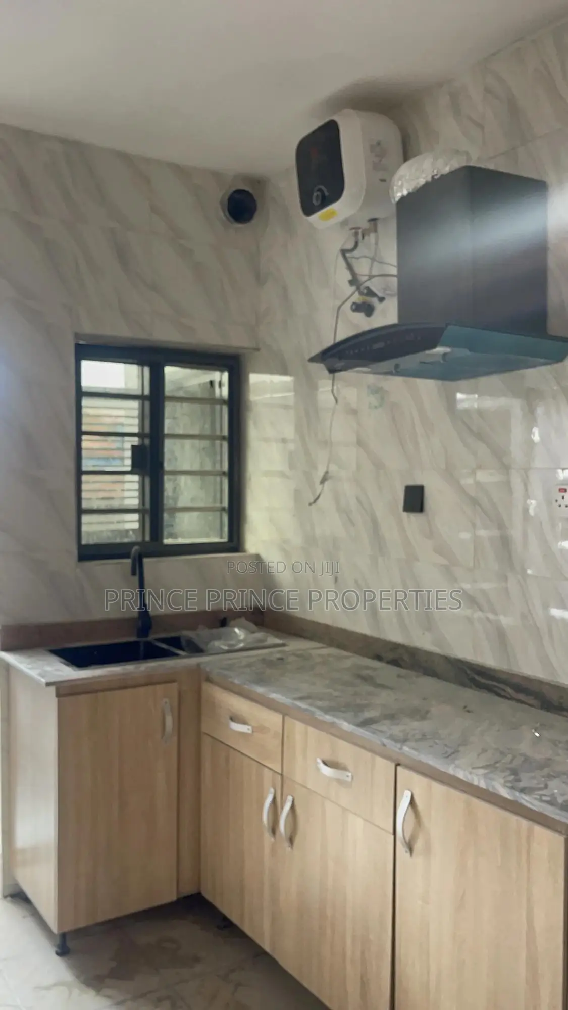 Furnished 2bdrm Block of Flats in Surulere for rent