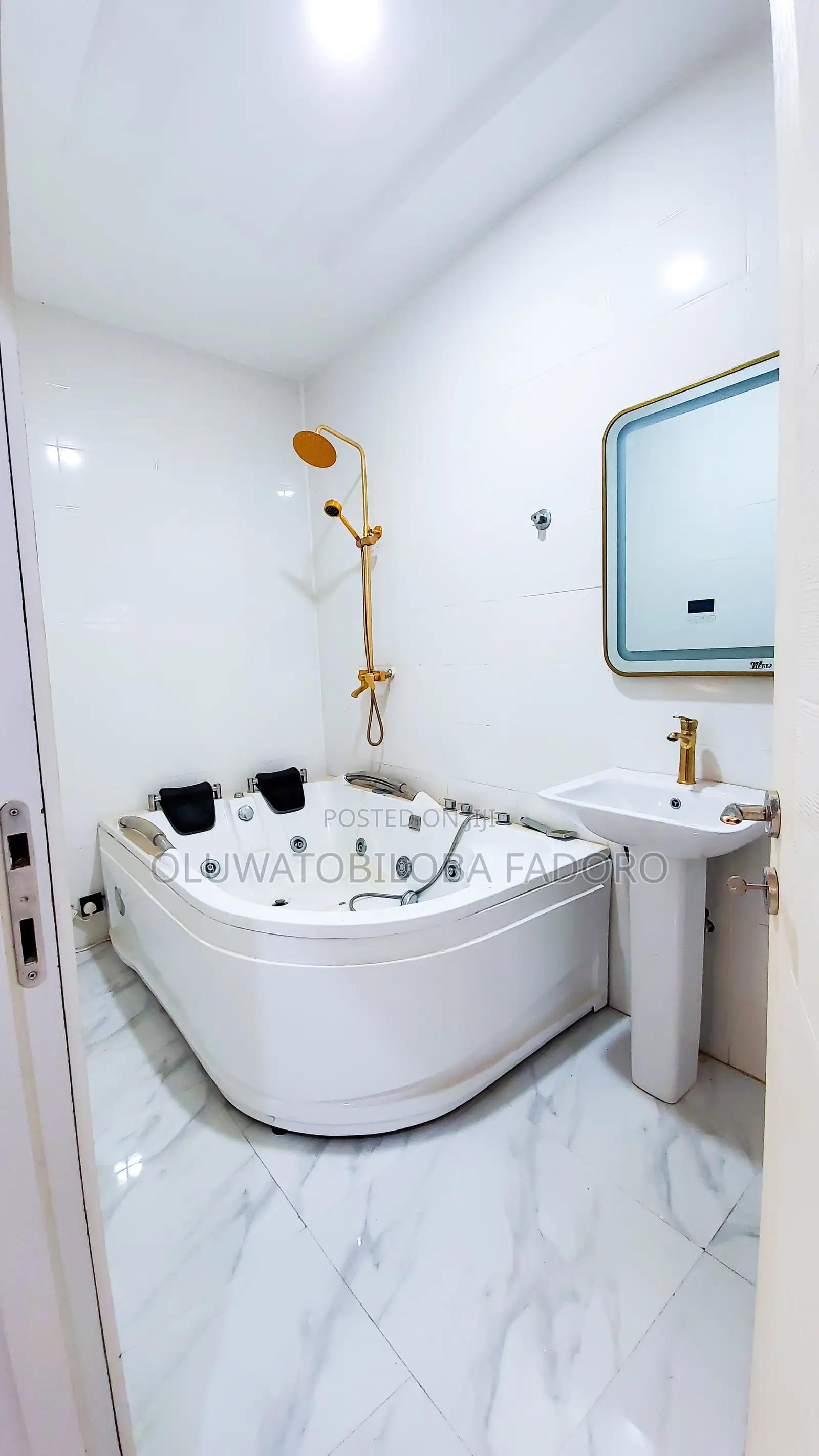 5bdrm Duplex in Lavida Estate, Ipaja / Ipaja for sale