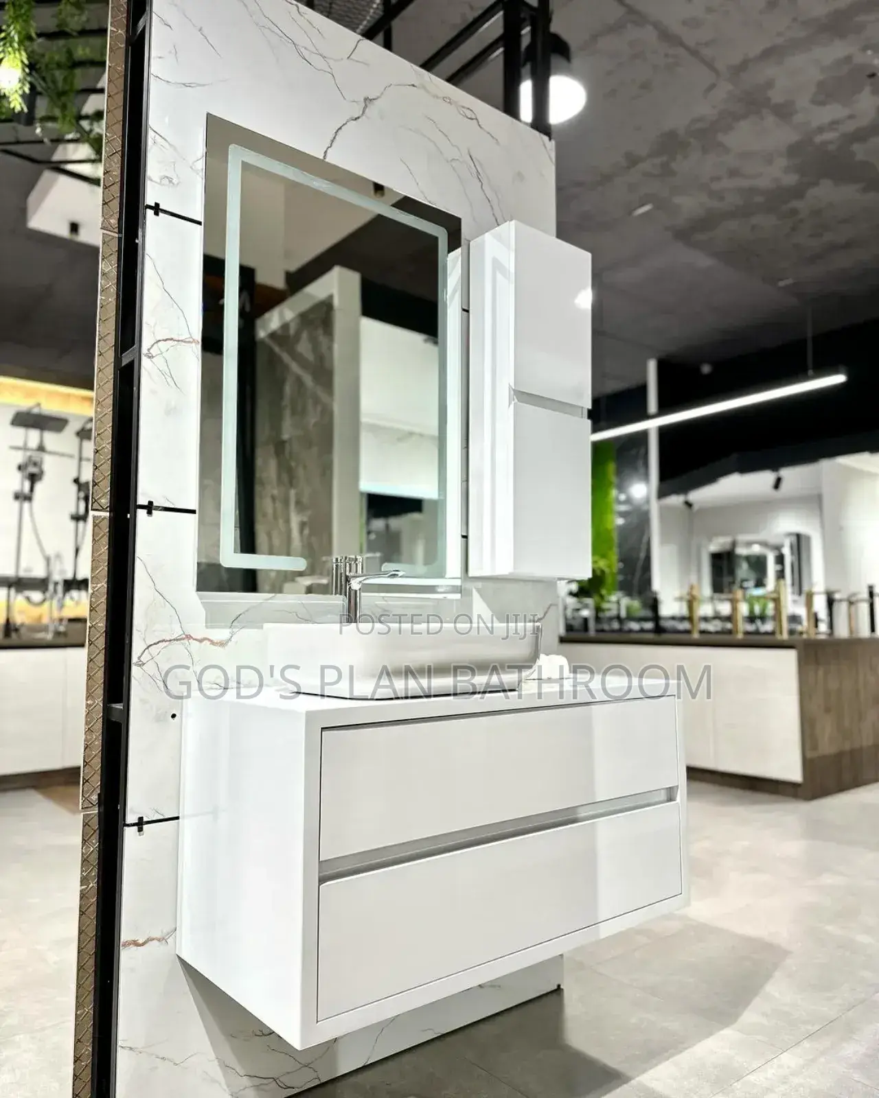 Special England Single Cabinet With Light