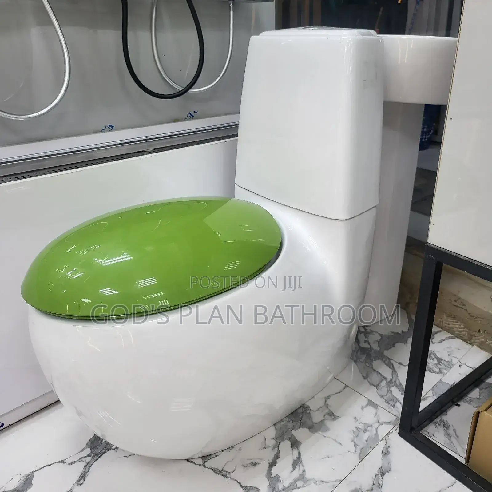 Ideal Standard Toilet Seat With Basin