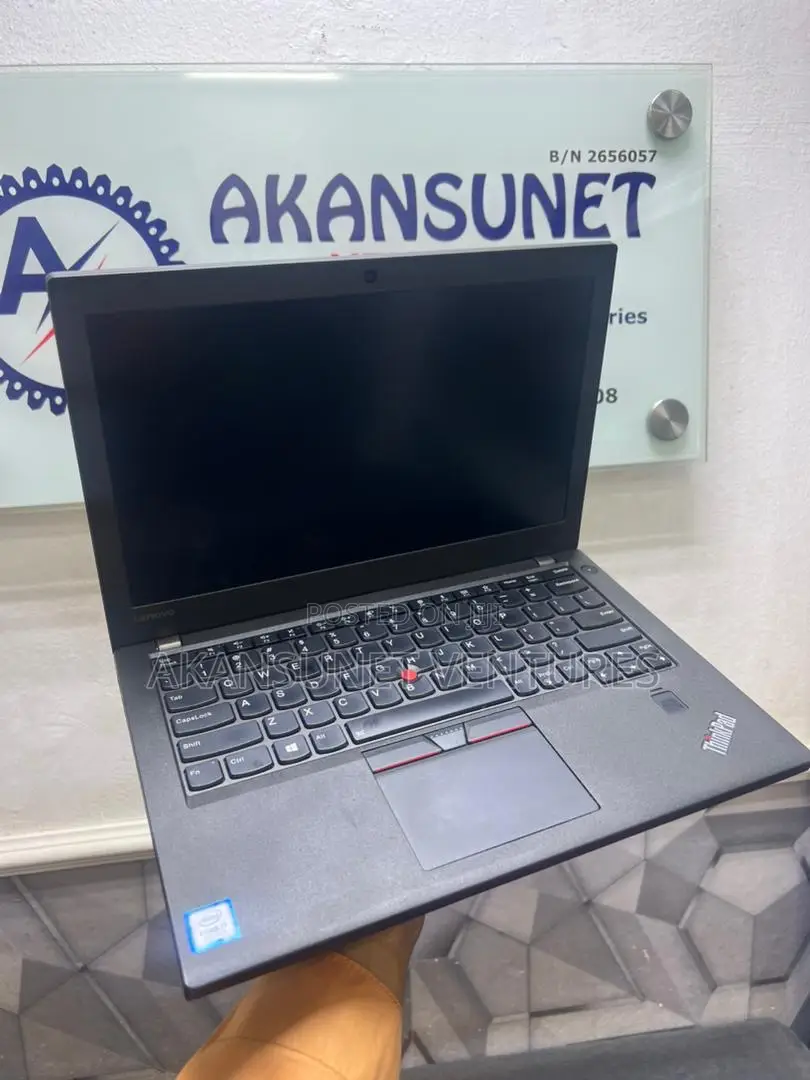 Laptop Lenovo ThinkPad X270 8GB Intel Core I7 SSD 256GB