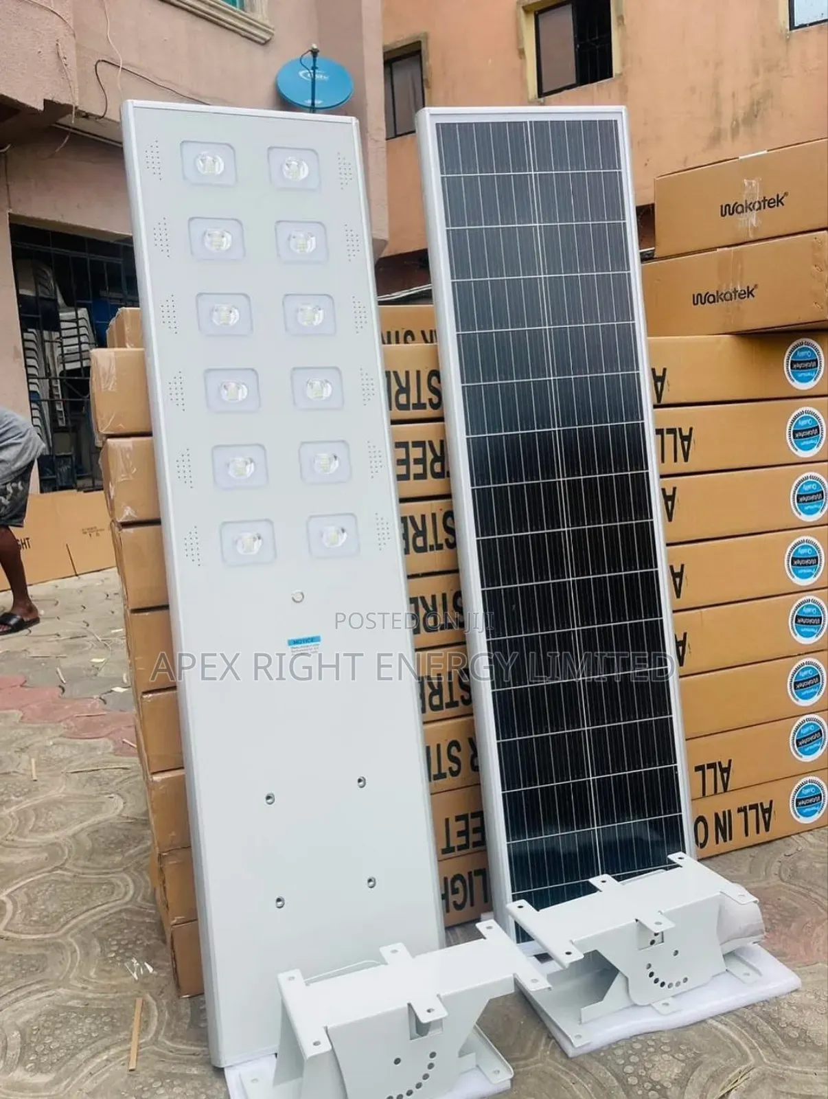 100w Wakatek All In One Solar Street Light