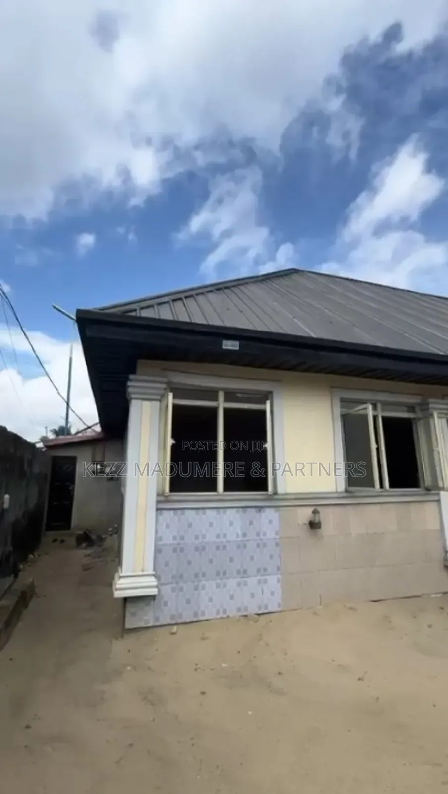 For Sale : 18 Rooms Hotel , Off Egbelu Ryd, Ada George, Ph