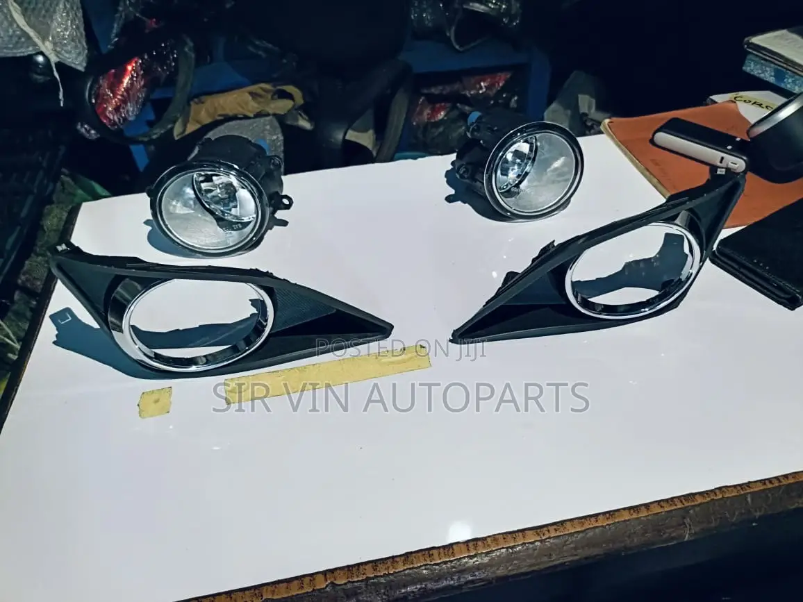 Fog Lights With Chrome For Corolla 2008/2009