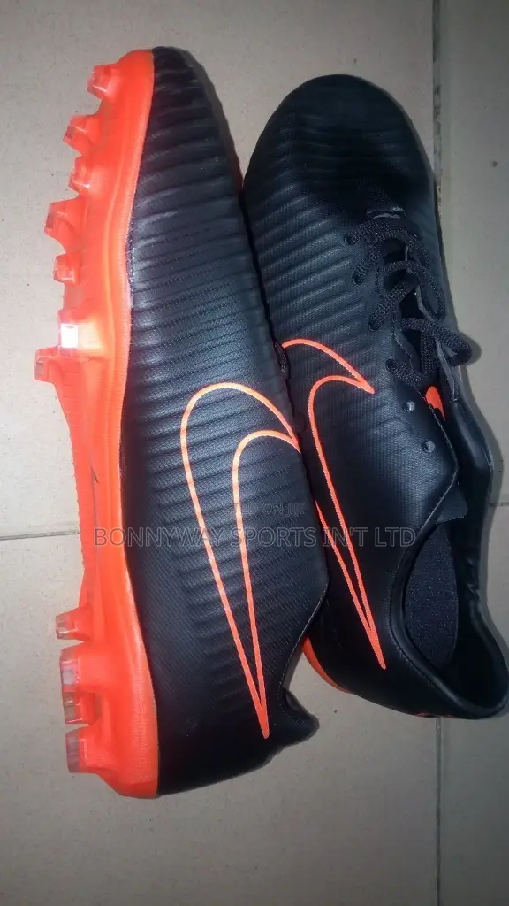 Get Ur Good Quality Leather Boot Hear