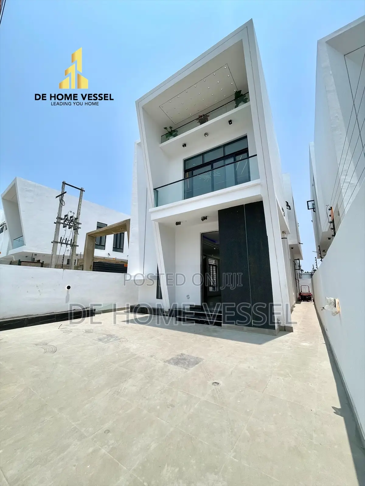 4bdrm Duplex in Lekki for sale