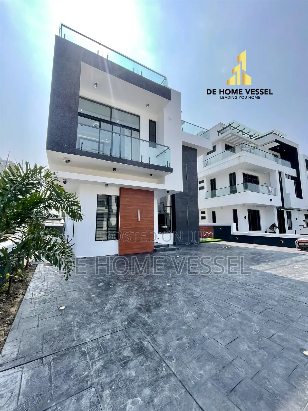 5bdrm Duplex in Lekki for sale