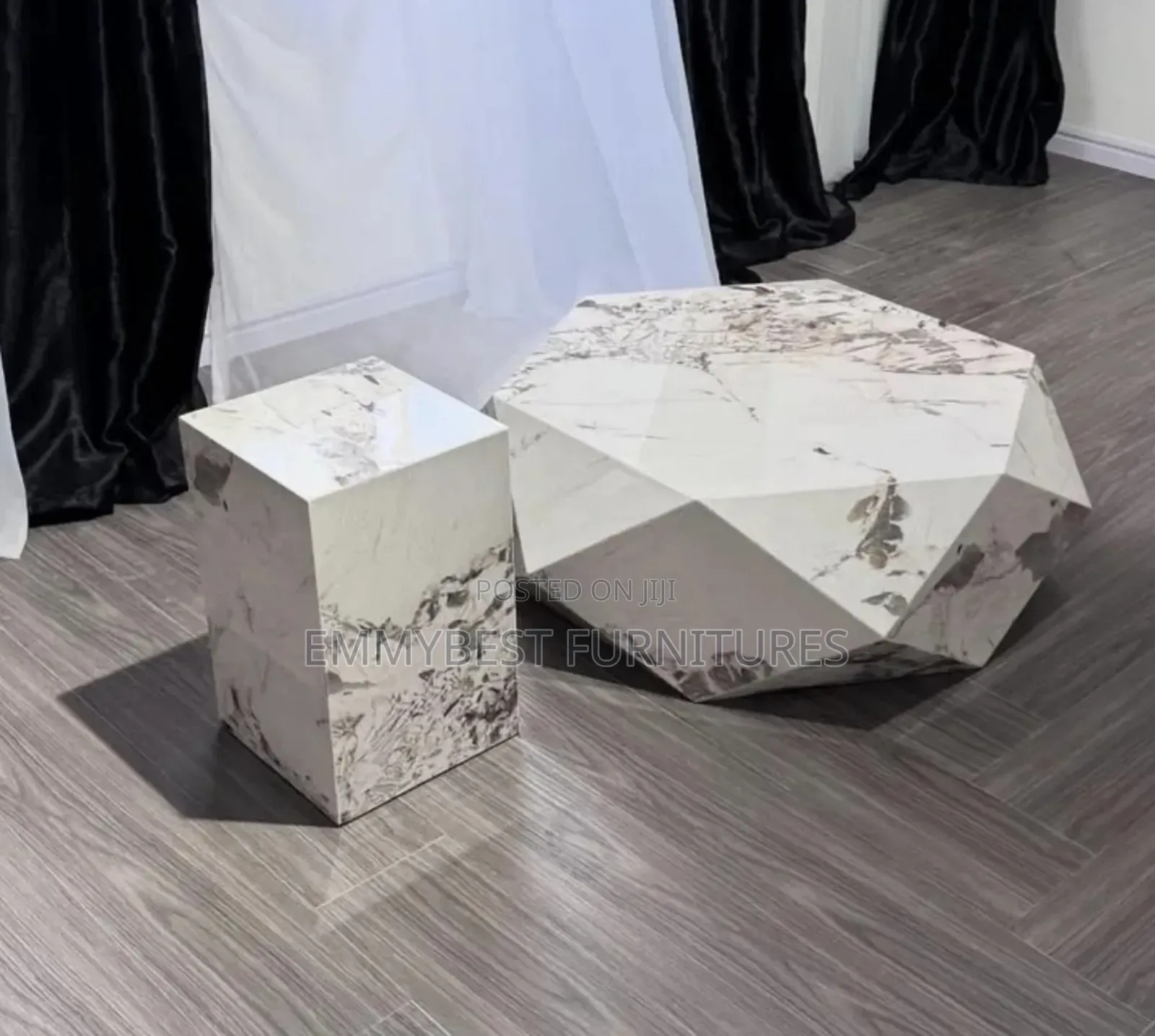 Unifying Table Set.