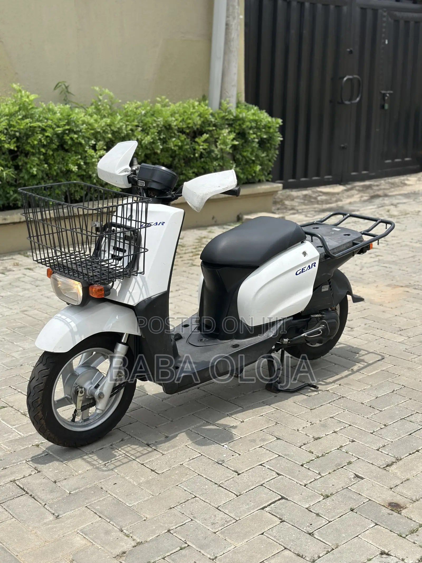 Yamaha Gear 2017 White