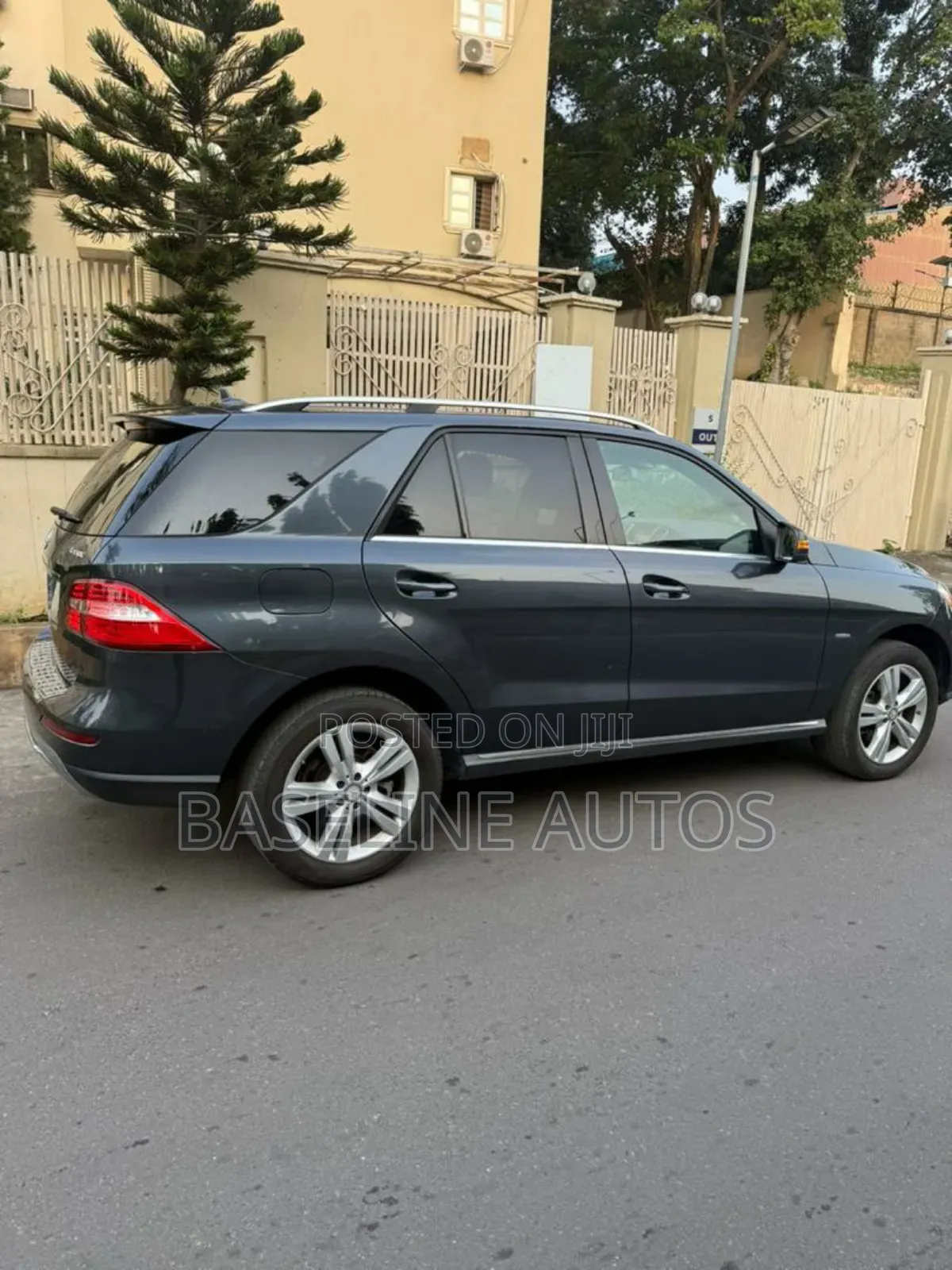Mercedes-Benz M Class 2012 Black