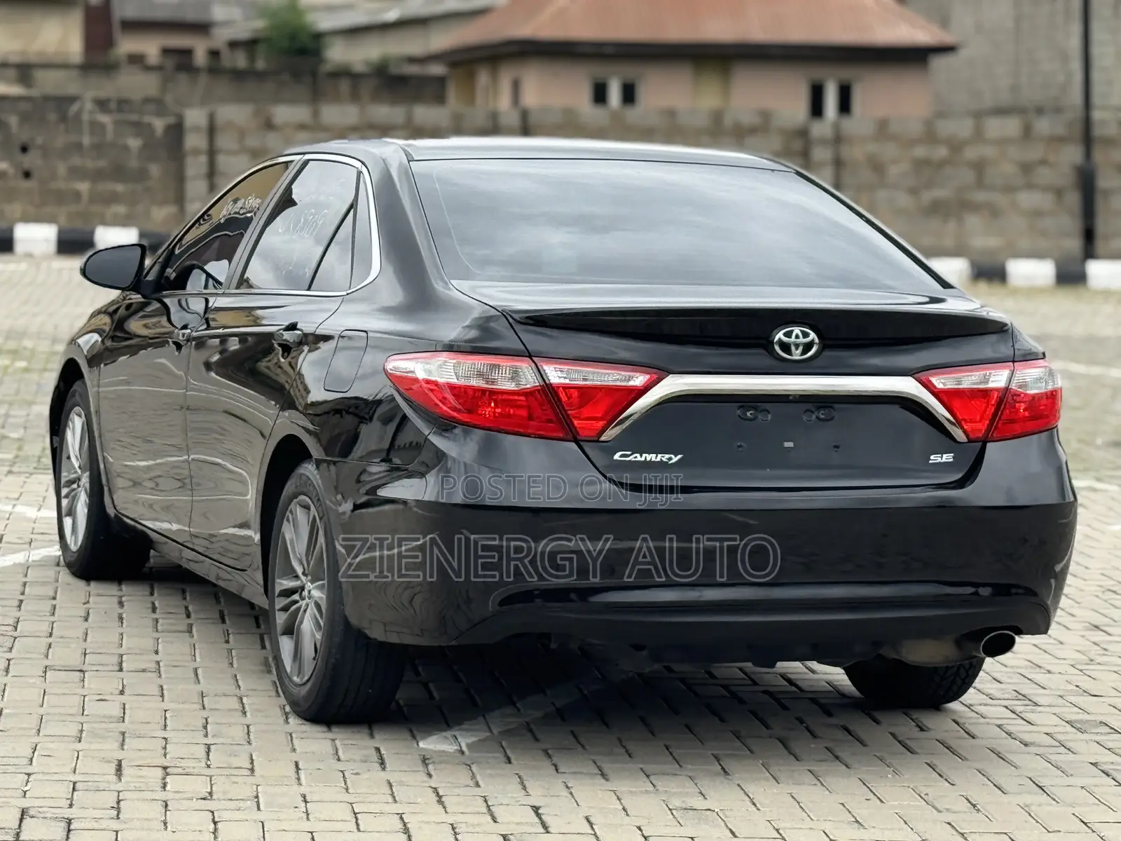 Toyota Camry SE 4dr Sedan (2.5L 4cyl 6A) 2015 Black