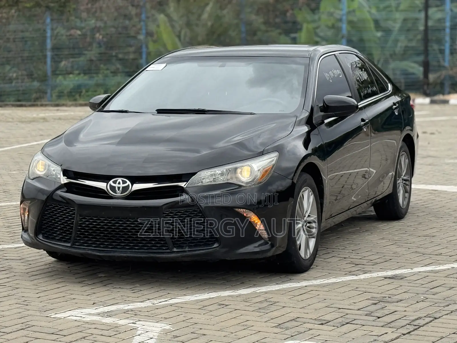 Toyota Camry SE 4dr Sedan (2.5L 4cyl 6A) 2015 Black