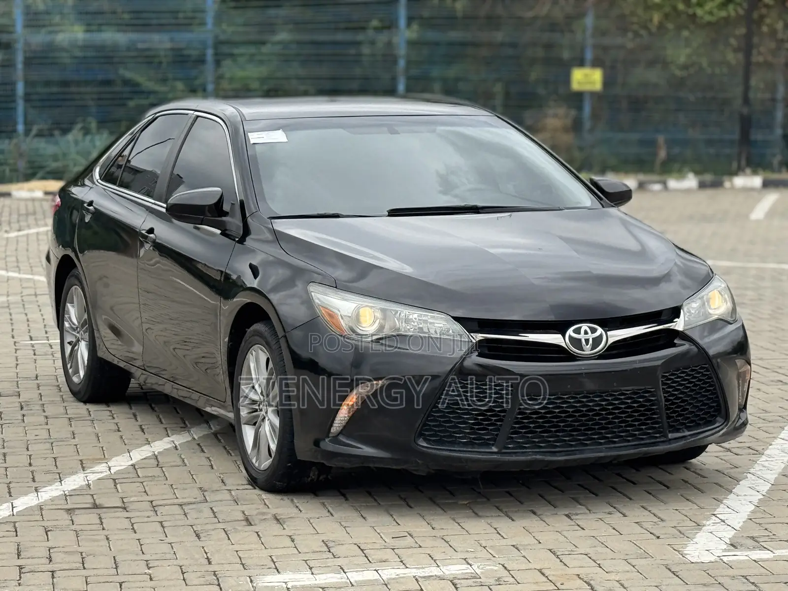 Toyota Camry SE 4dr Sedan (2.5L 4cyl 6A) 2015 Black