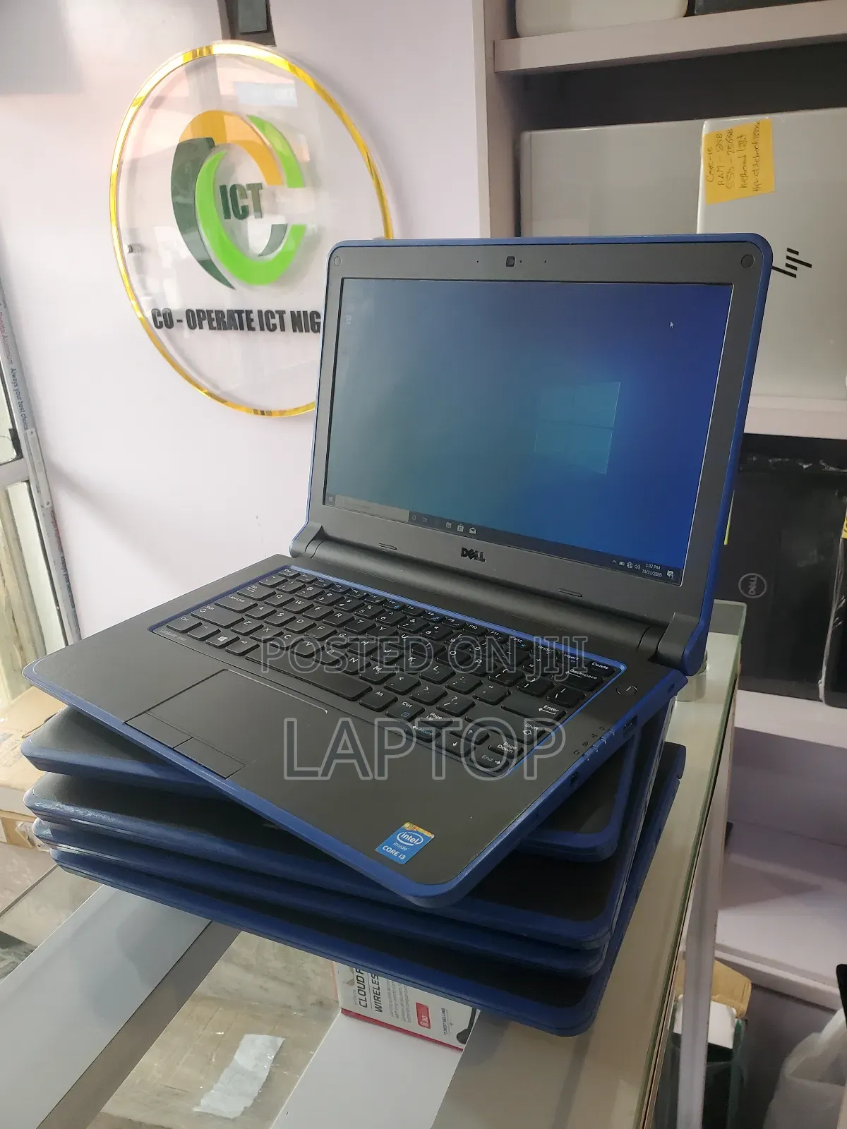 Laptop Dell Latitude 3350 8GB Intel Core I3 SSHD (Hybrid) 500GB