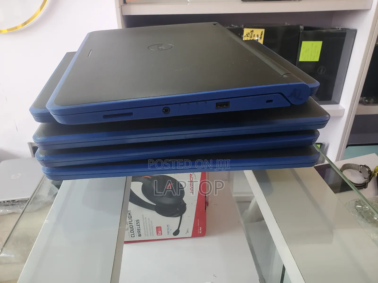Laptop Dell Latitude 3350 8GB Intel Core I3 SSHD (Hybrid) 500GB