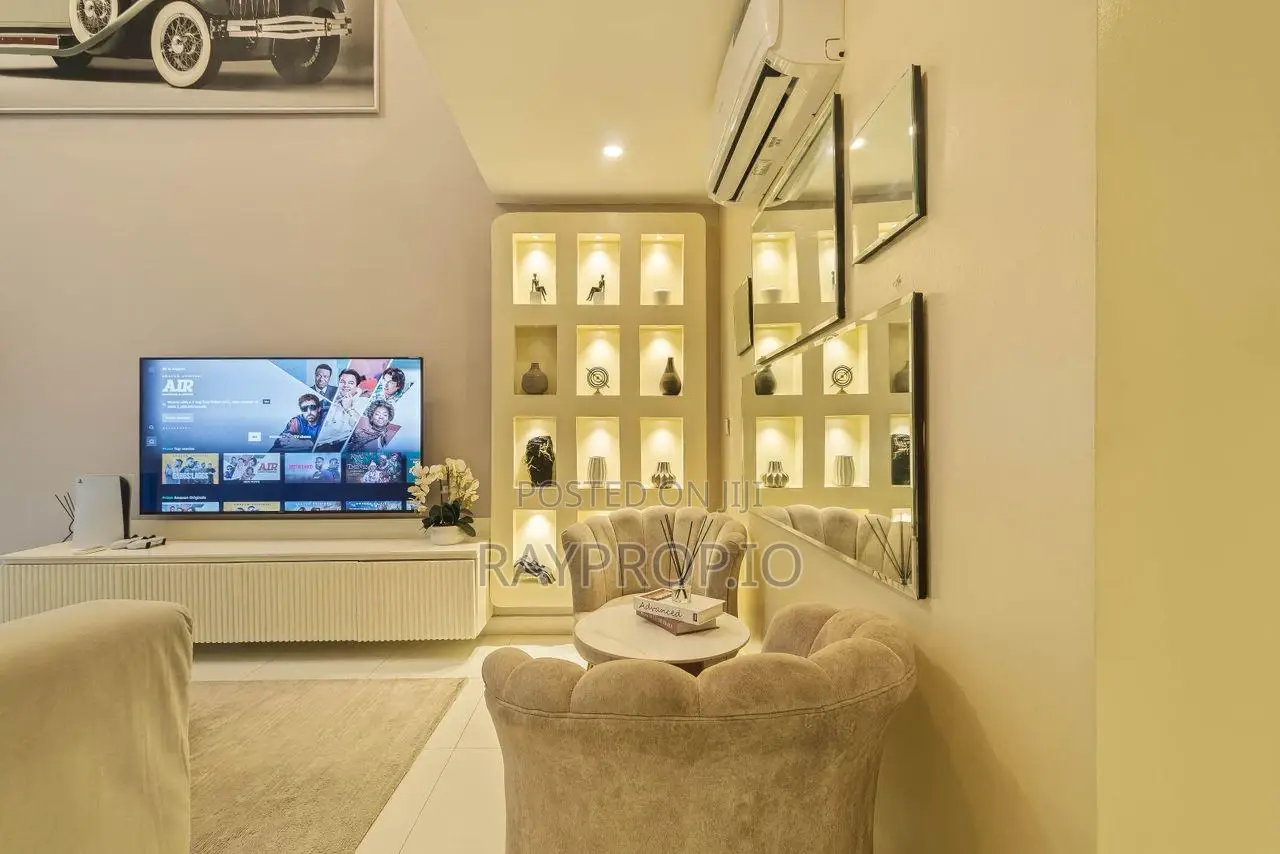 2 Bedroom Shortlet in Lekki Phase 1
