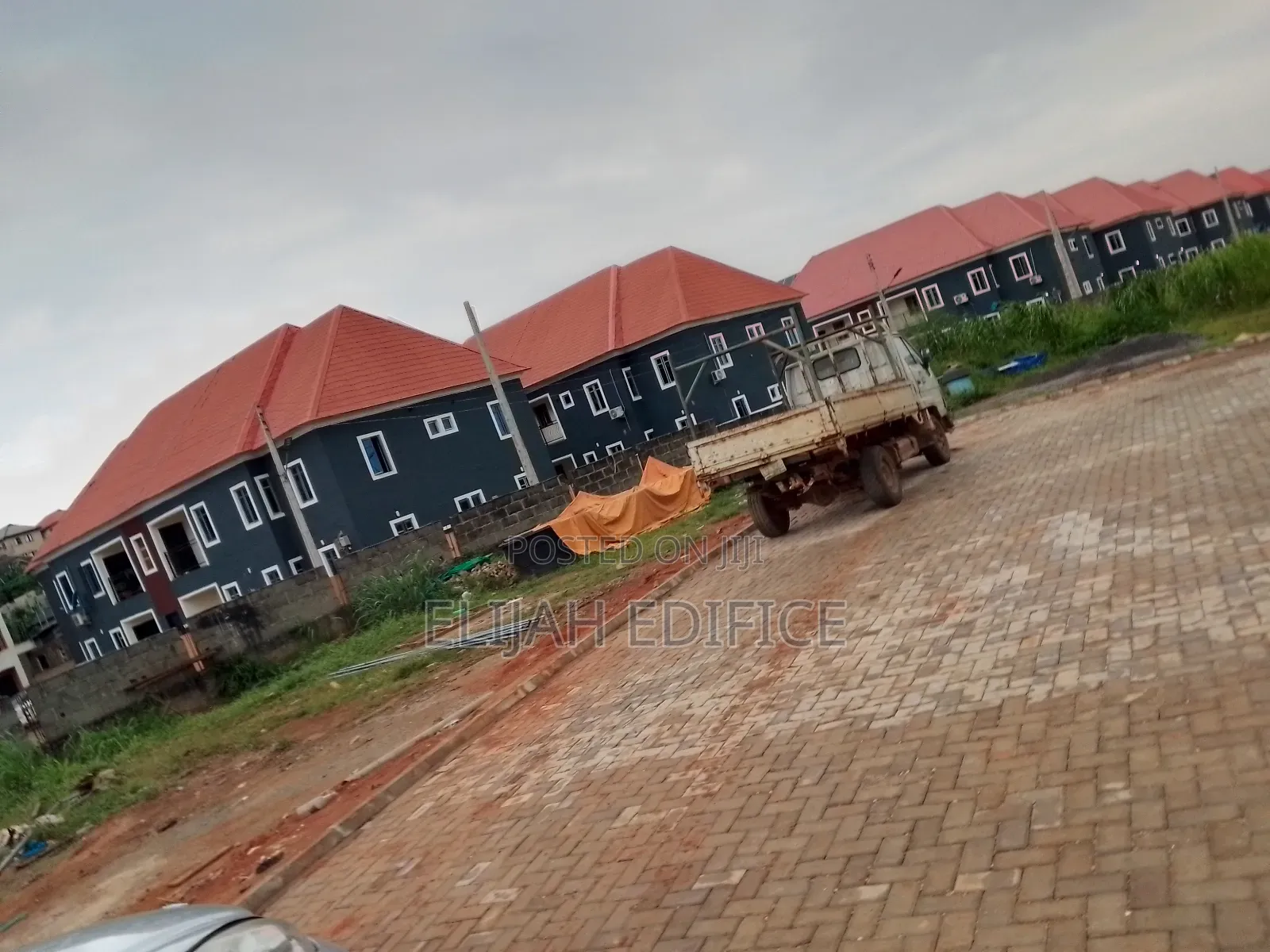 Furnished 3bdrm Block of Flats in Wiltop Omitoro, Ijede / Ikorodu