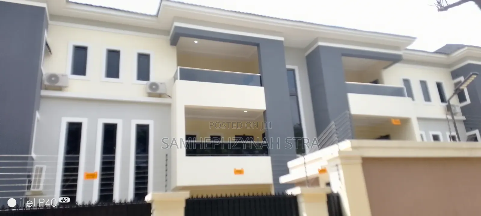 Glass/Stainless Balcony