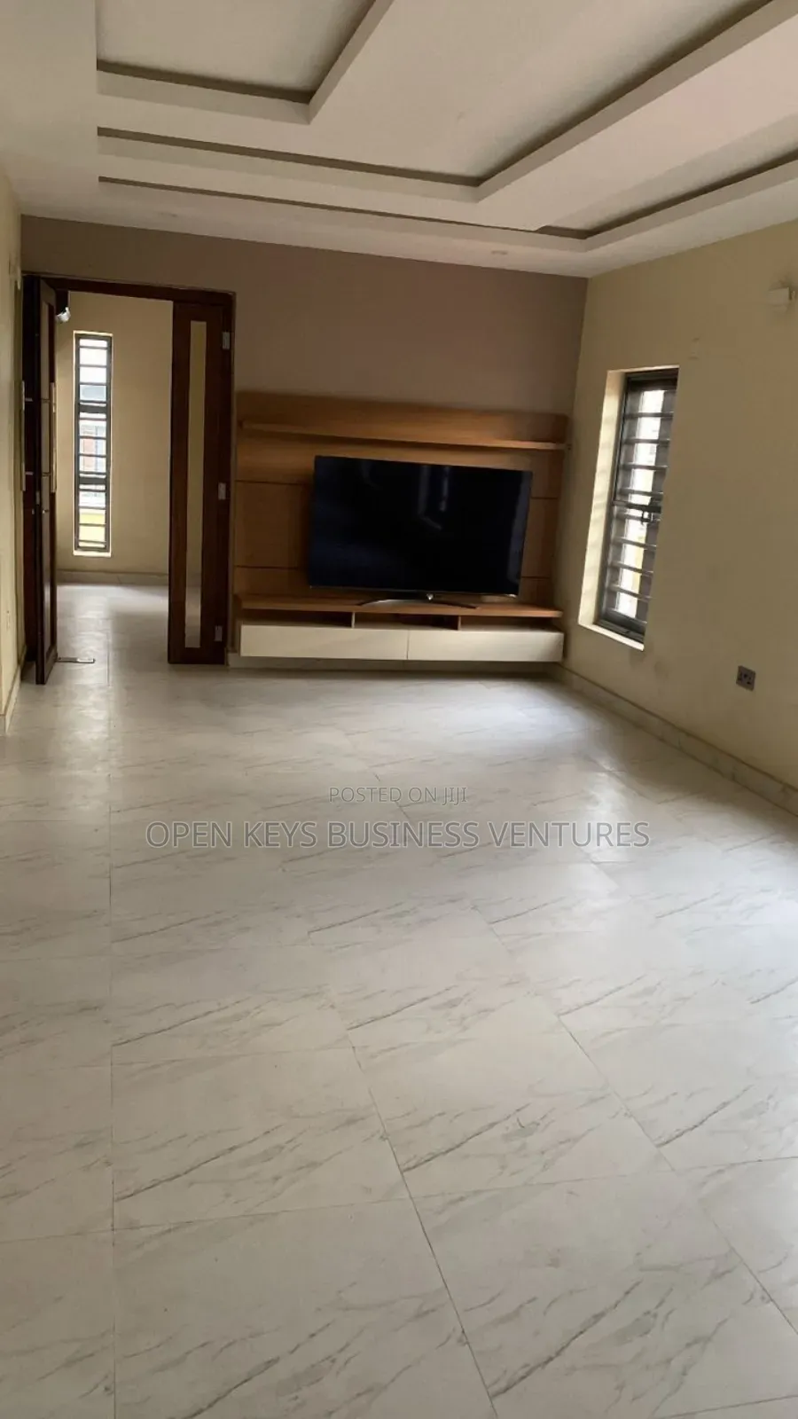 Furnished 5bdrm Duplex in Onireke Gra, Jericho for sale
