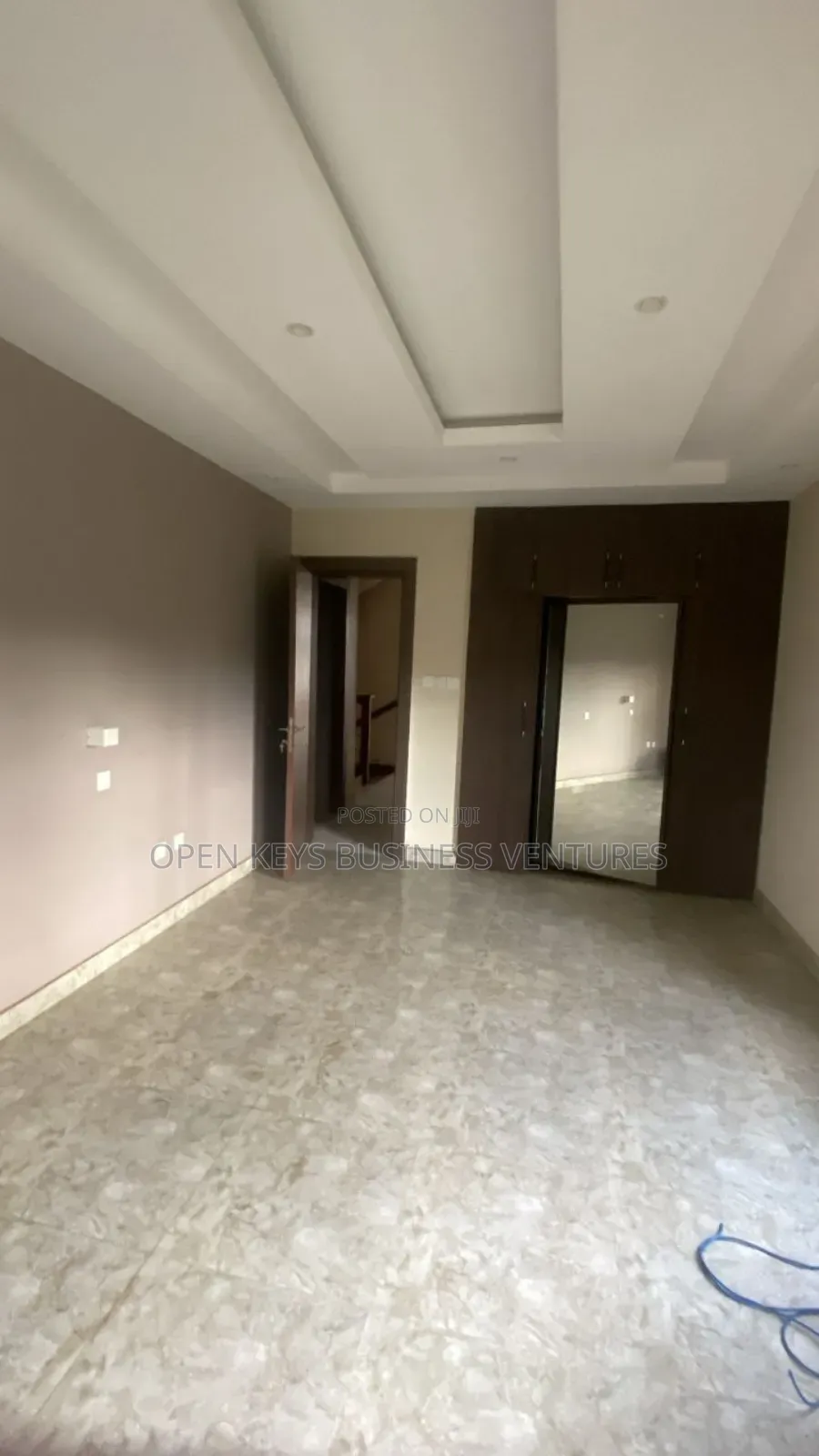 Furnished 5bdrm Duplex in Onireke Gra, Jericho for sale