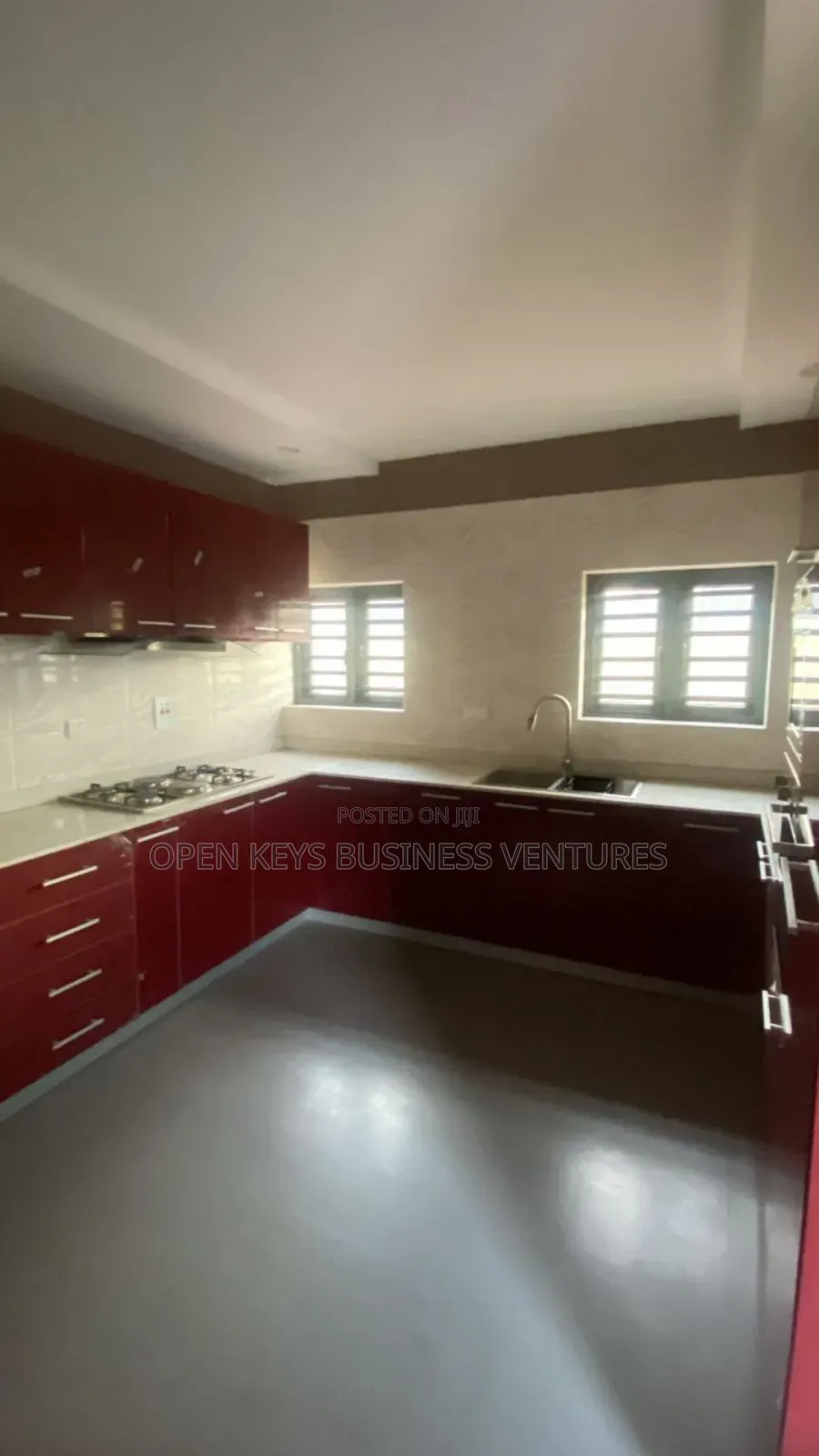 Furnished 5bdrm Duplex in Onireke Gra, Jericho for sale