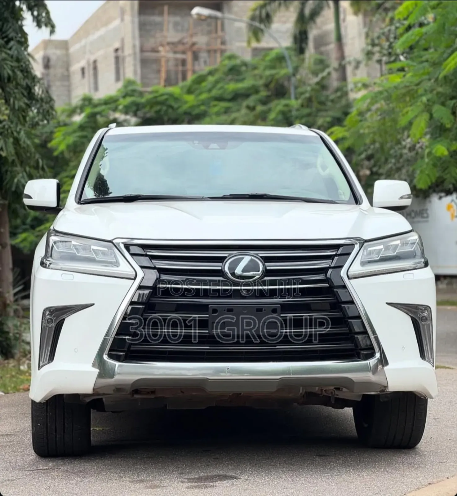 Lexus LX 570 AWD 2014 White