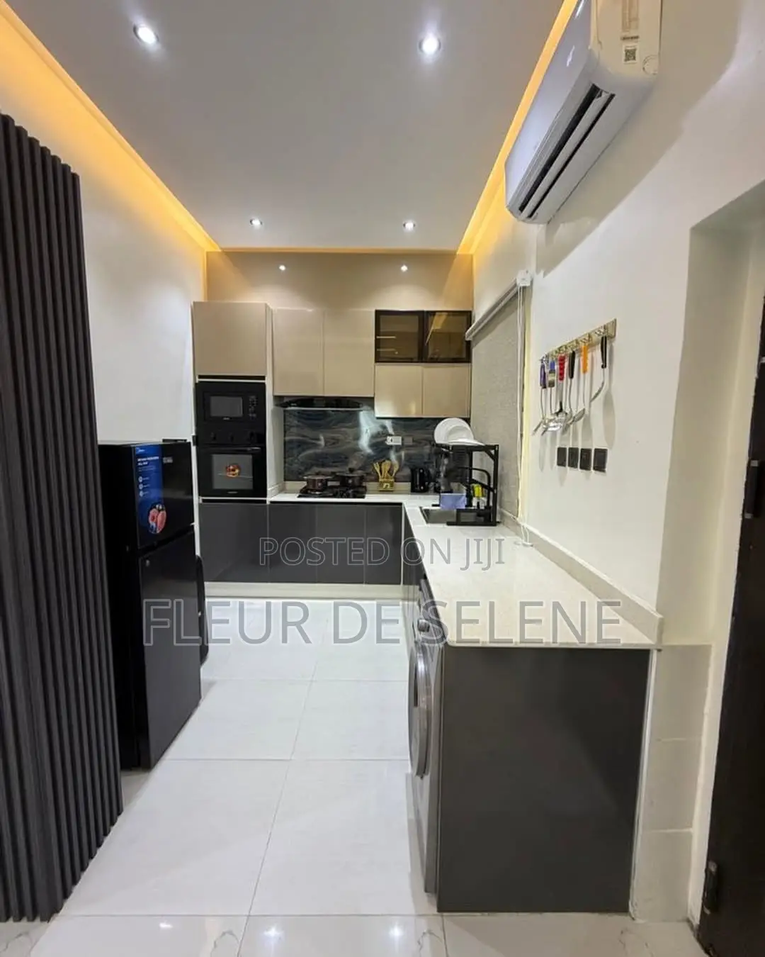 3bdrm Duplex in Capital Loft, Lekki Expressway for sale