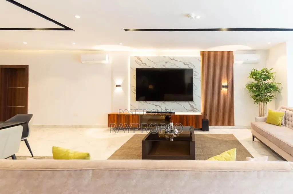 3 Bedroom Shortlet in Lekki Phase 1