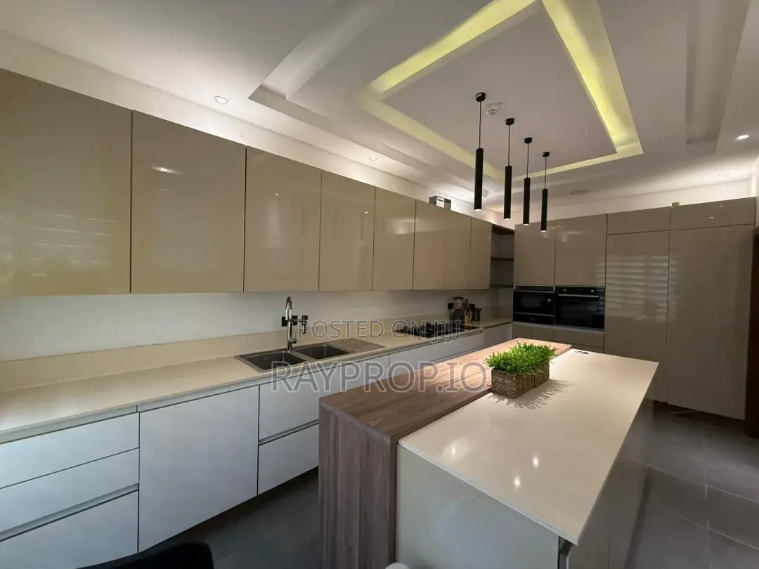 3 Bedroom Shortlet in Ikoyi