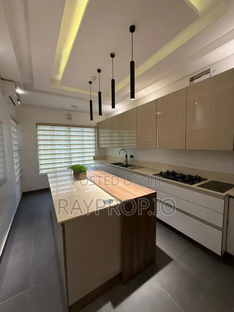 3 Bedroom Shortlet in Ikoyi