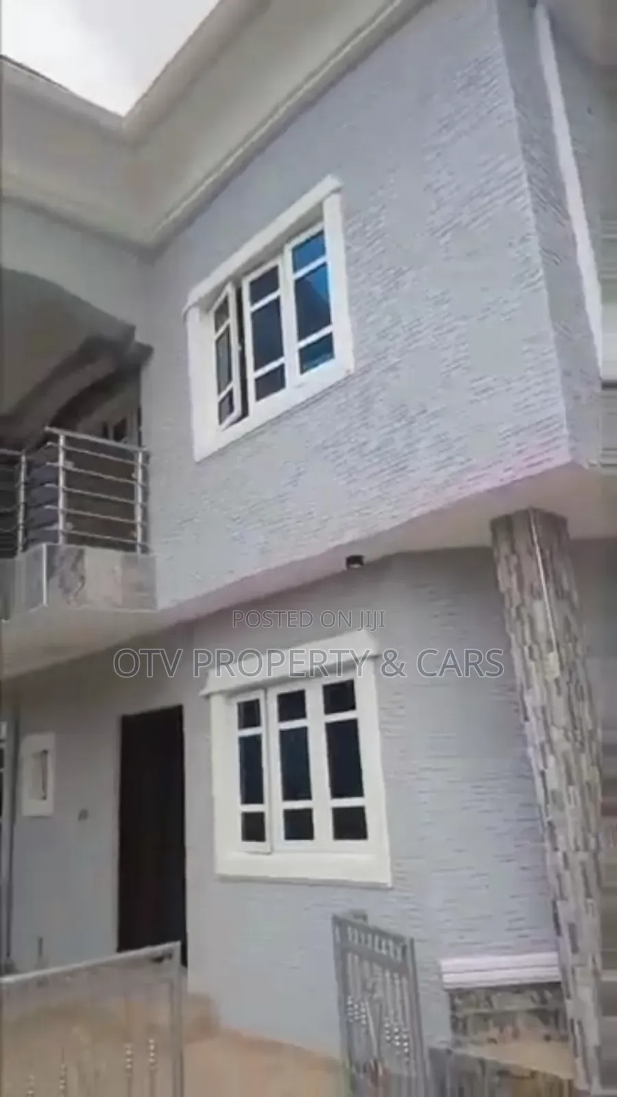 Furnished 5bdrm Duplex in Okota for sale