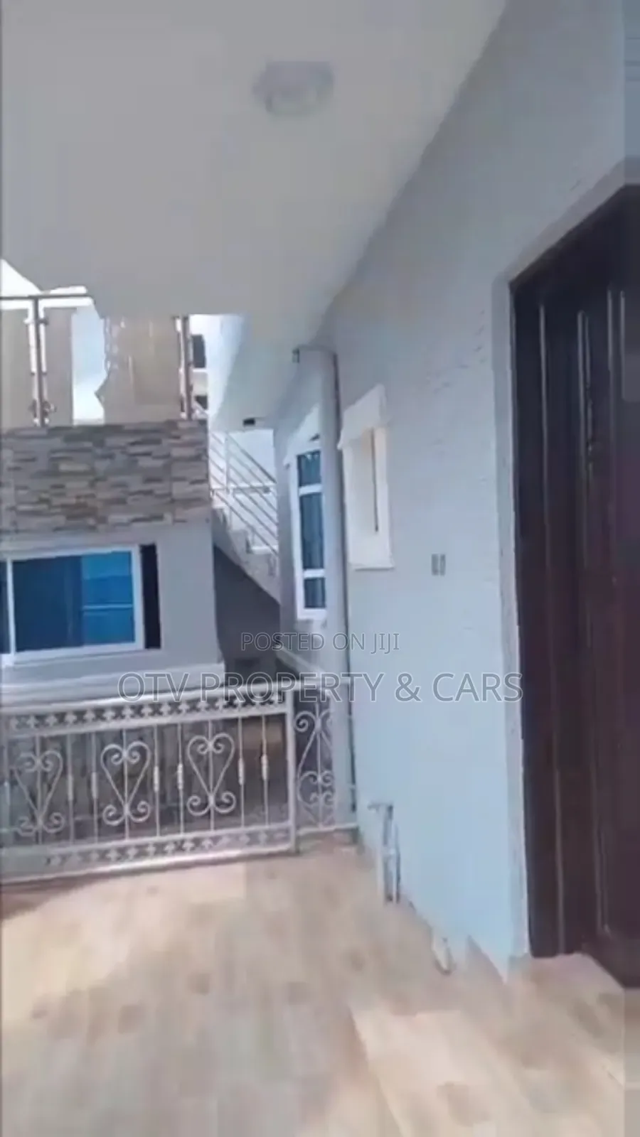 Furnished 5bdrm Duplex in Okota for sale