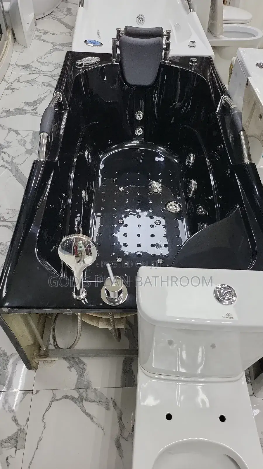 Black Single Jacuzzi
