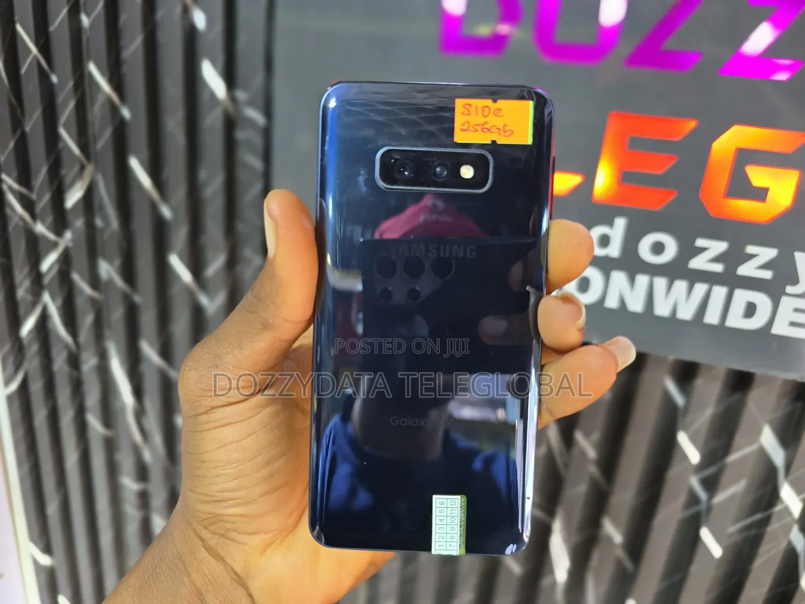 Samsung Galaxy S10e 256 GB Blue