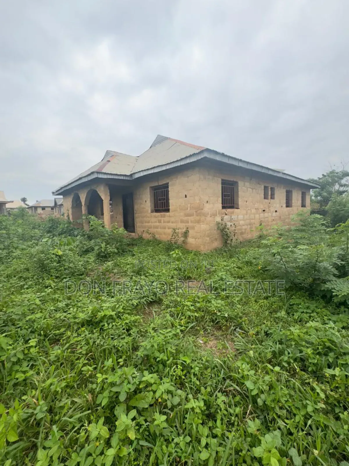 4bdrm Bungalow in Saribi Tose, Moniya for sale
