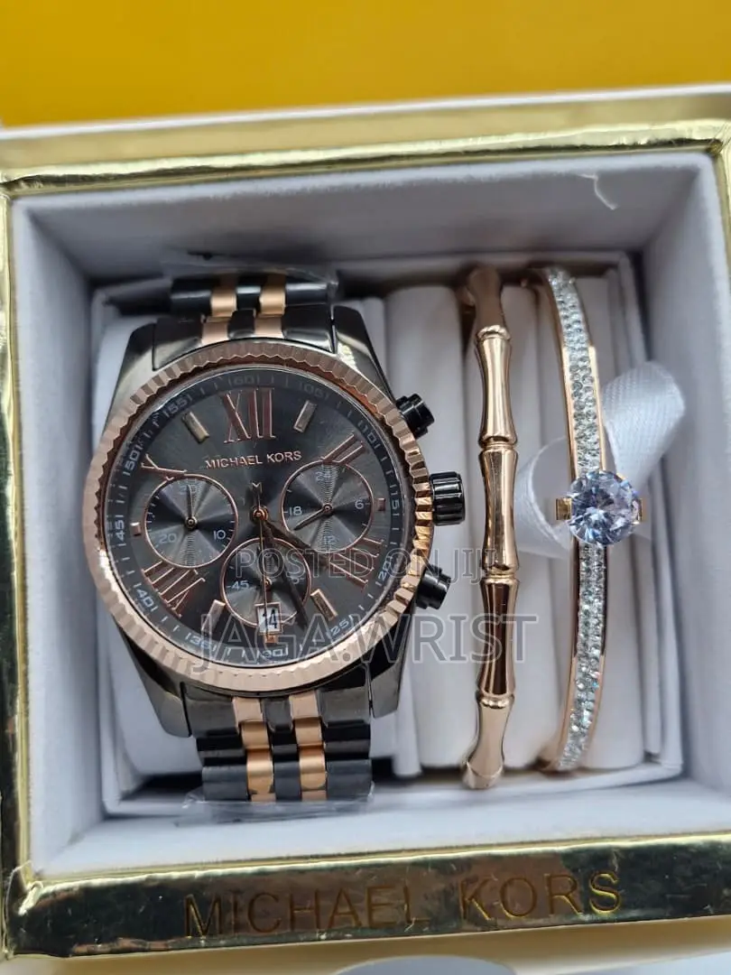 Micheal Kors With Bracelet Female Set