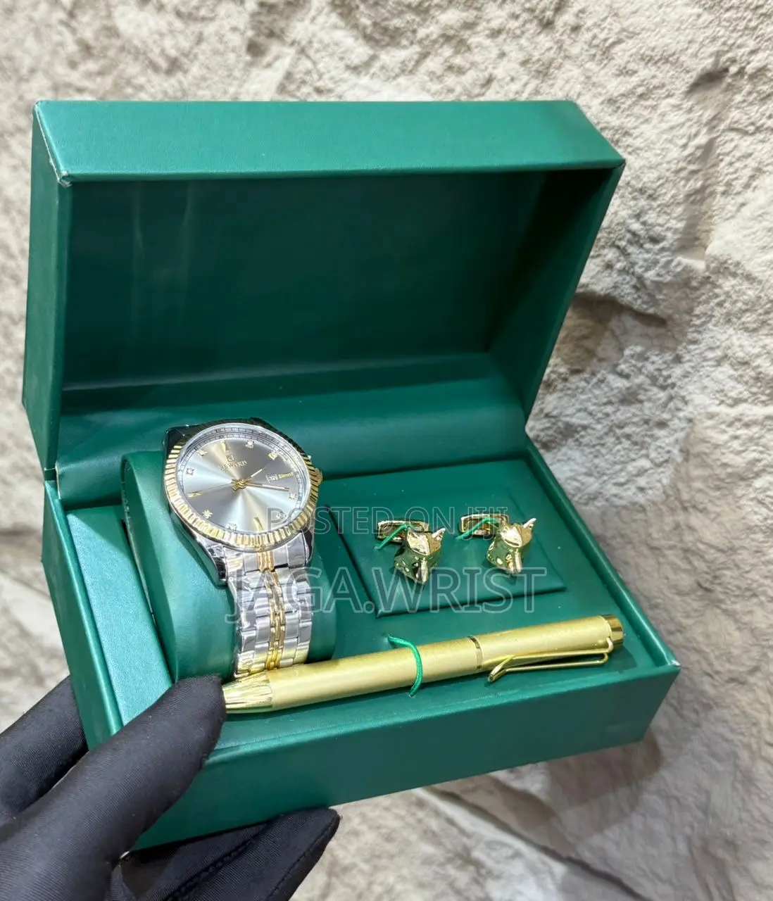 Reward Set as Seen With Box