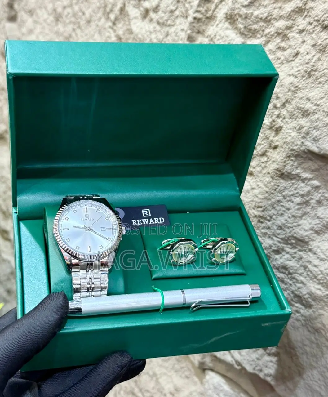 Reward Set as Seen With Box