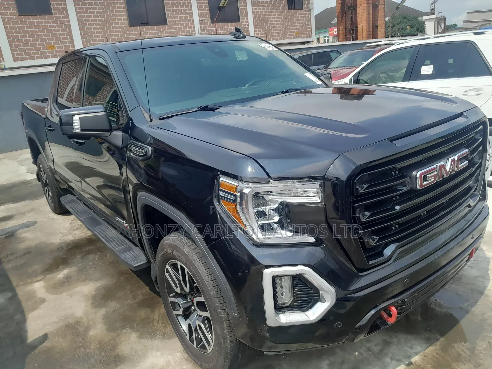 GMC Savana 2022 Black