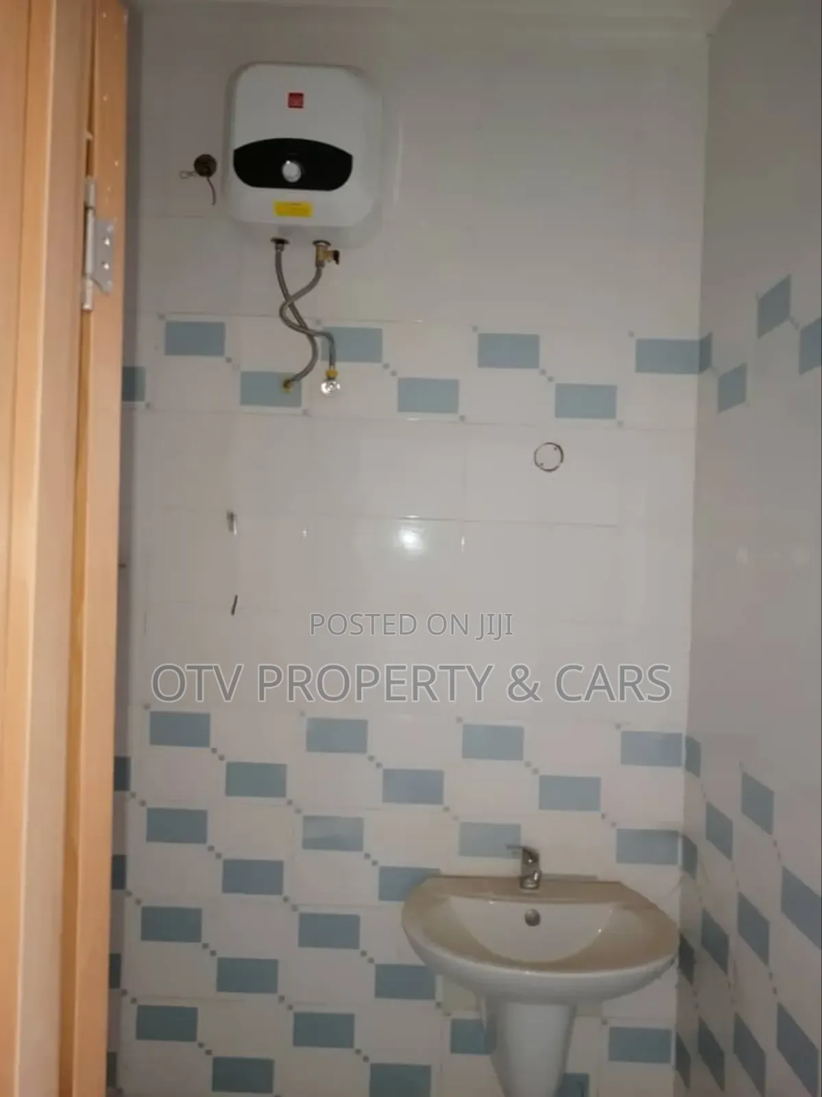 Furnished 5bdrm Townhouse / Terrace in Guzape District for rent