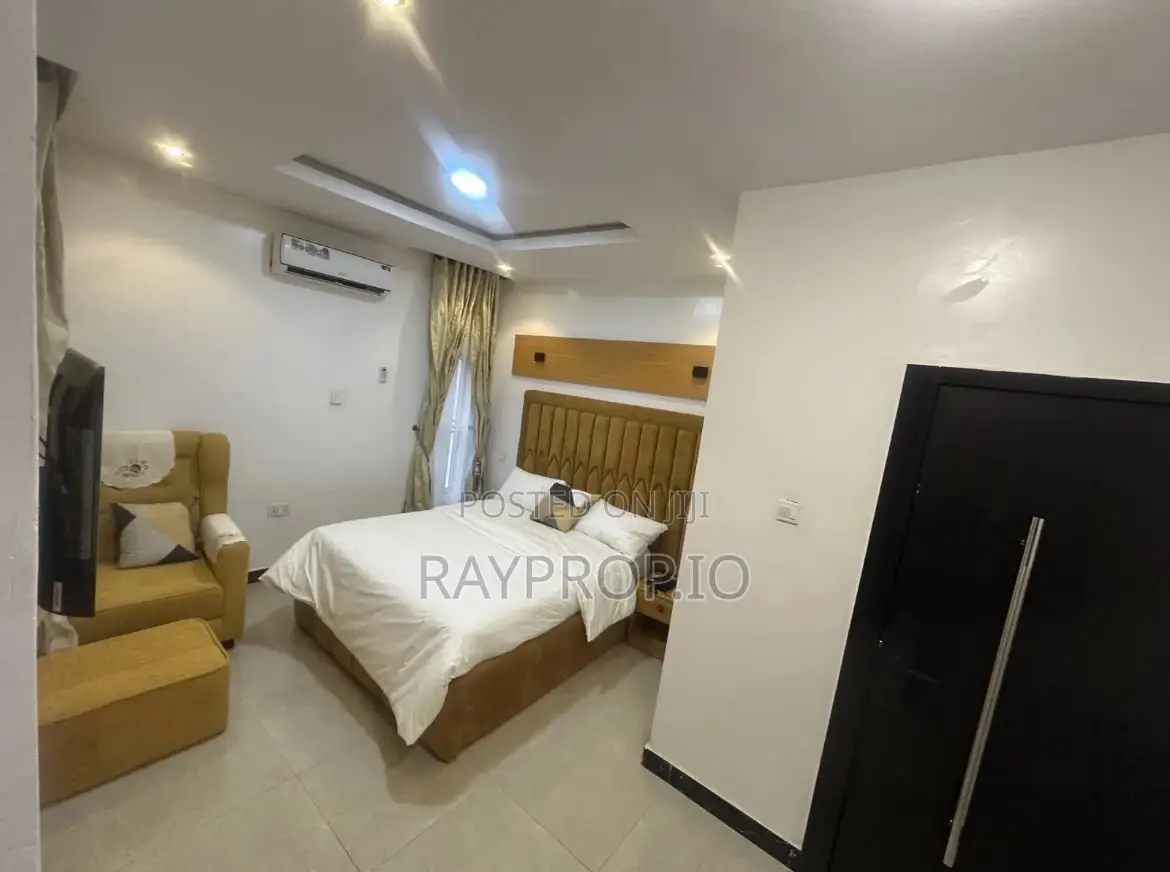 382989kd - 2 Bedroom Shortlet in Ajao Estate