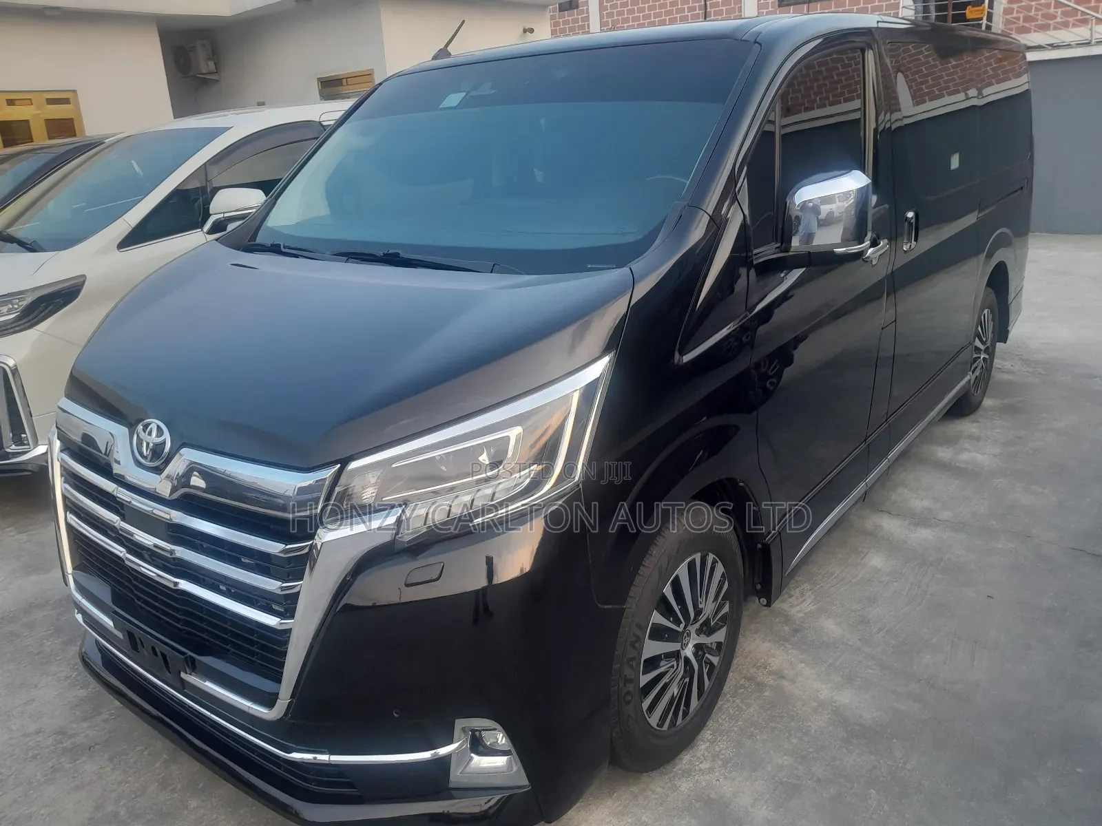 Toyota Granvia 2020 Black