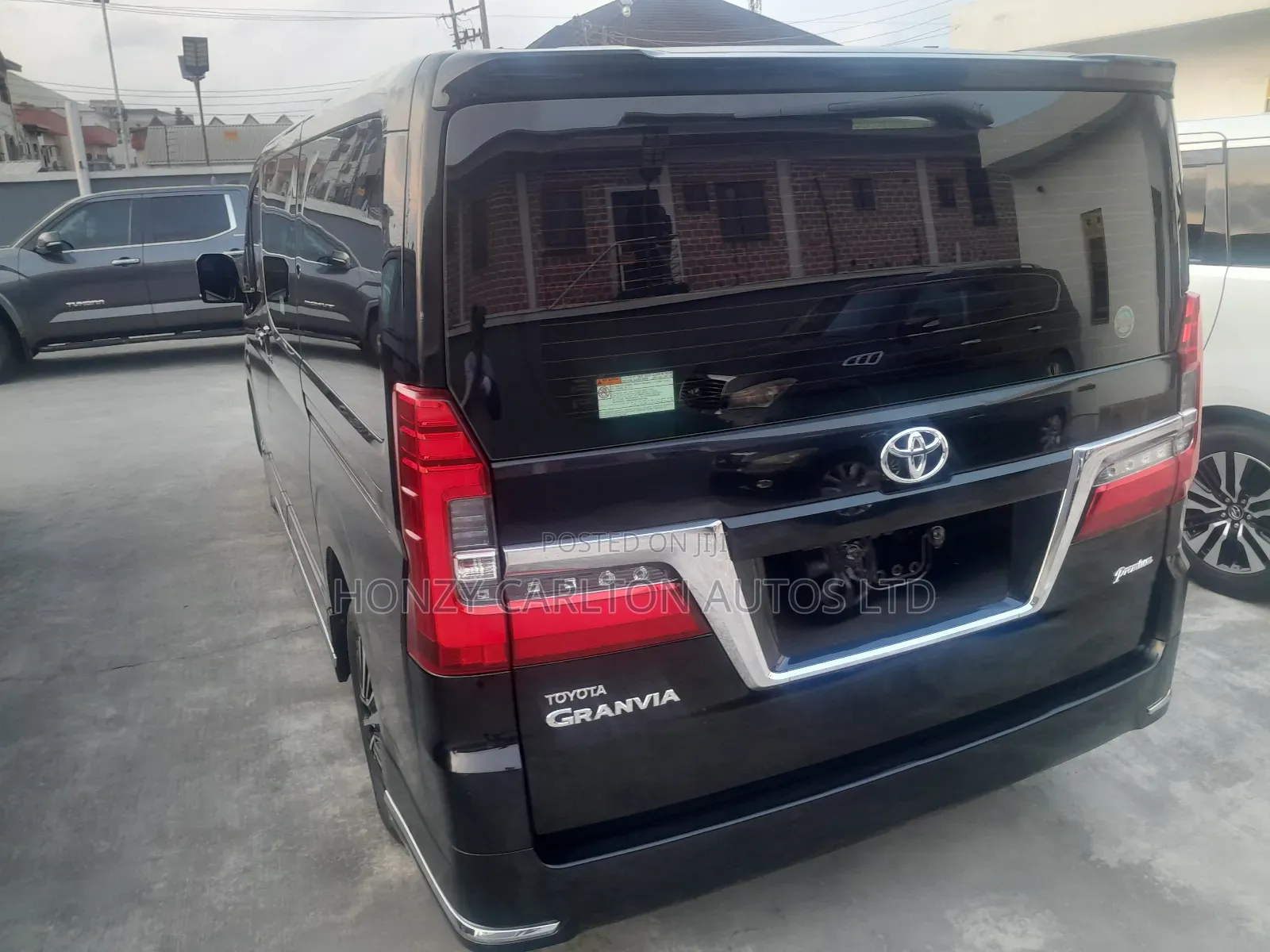 Toyota Granvia 2020 Black