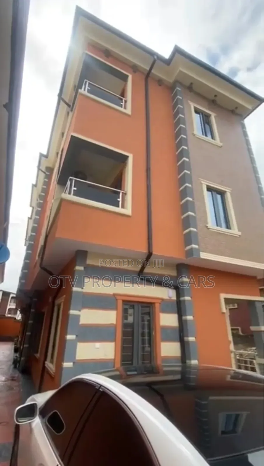 Furnished 13bdrm Block of Flats in Shomolu for sale