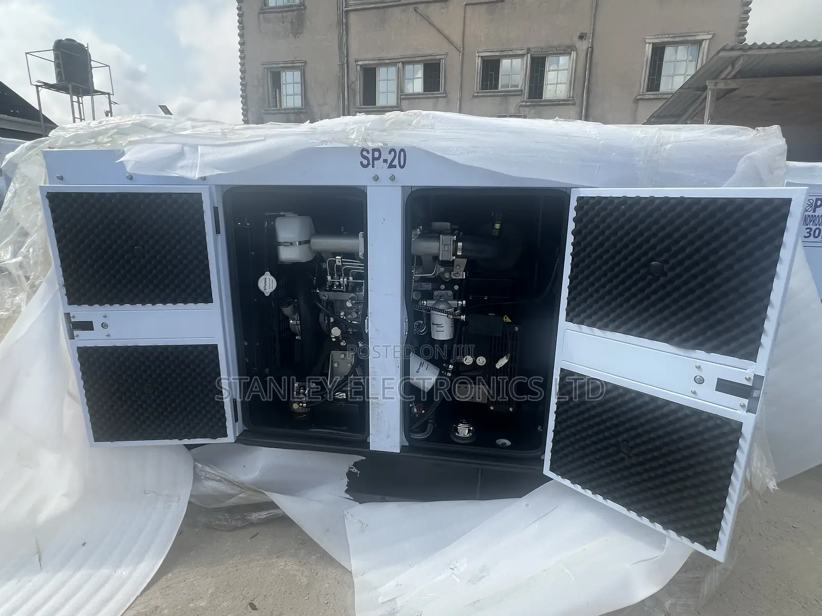 Super Strong 20kva Perkins Soundproof Generator Diesel Engine 100% Cp